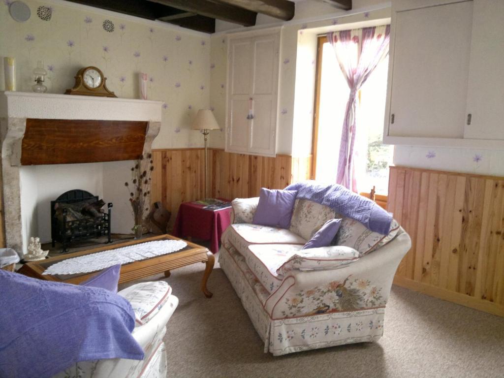 La Maison Jaune Bed & Breakfast Bouresse Luaran gambar